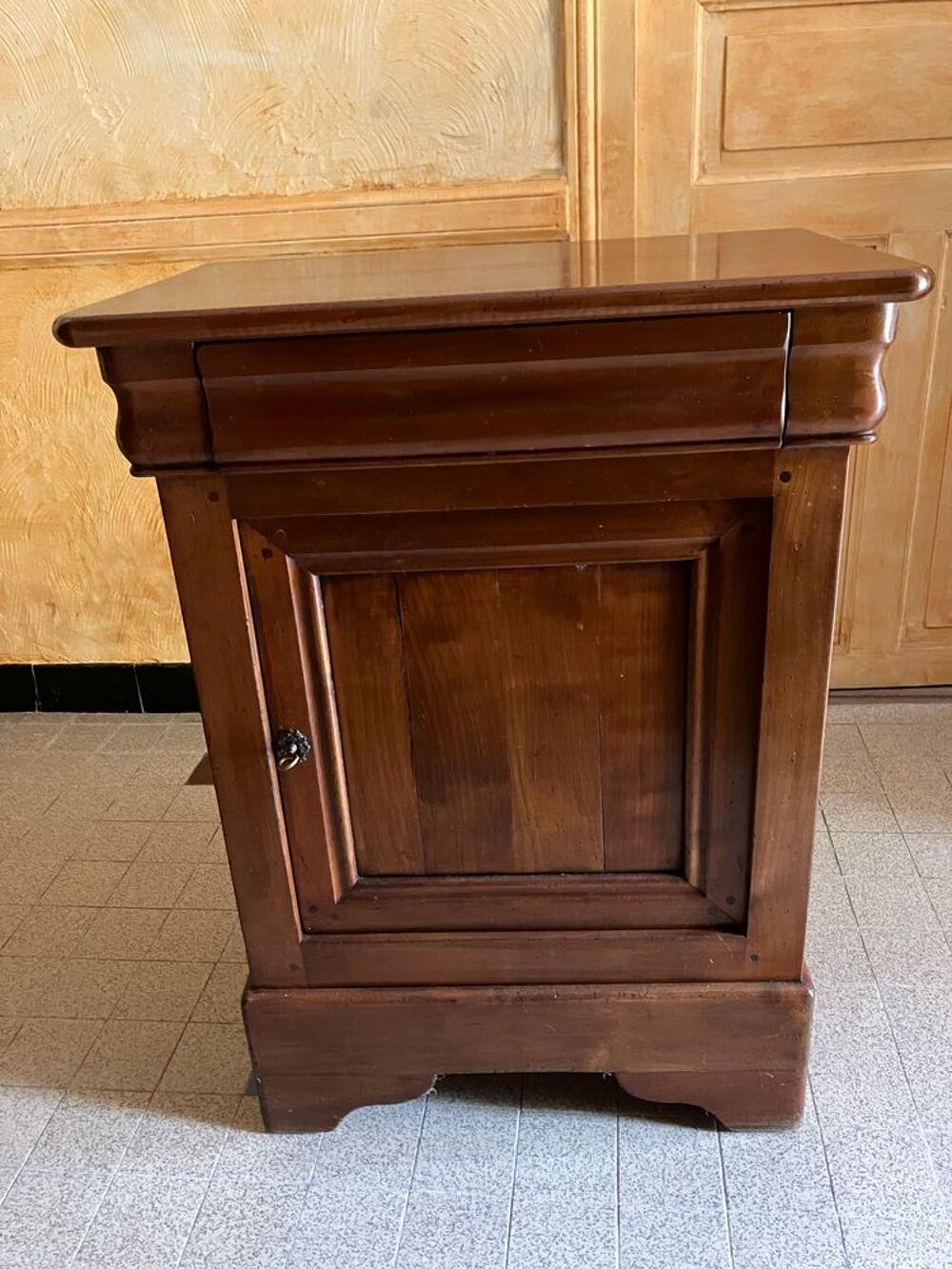 Confiturier ancien Meubles
