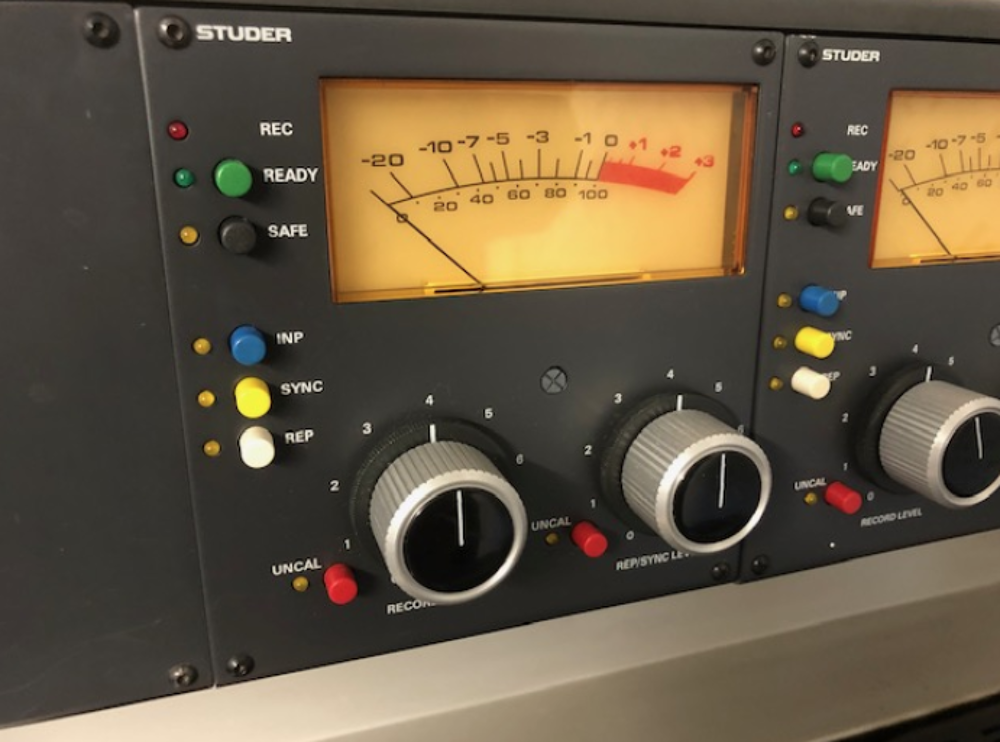 Studer &eacute;tat "Remarquable " Instruments de musique