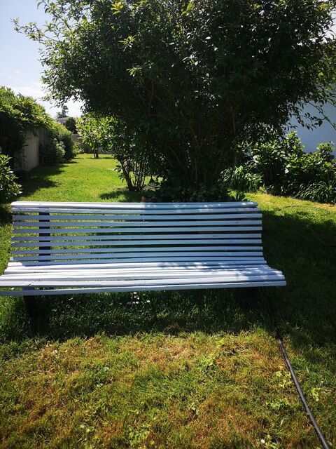 Banc en bois 200 Le Haillan (33)