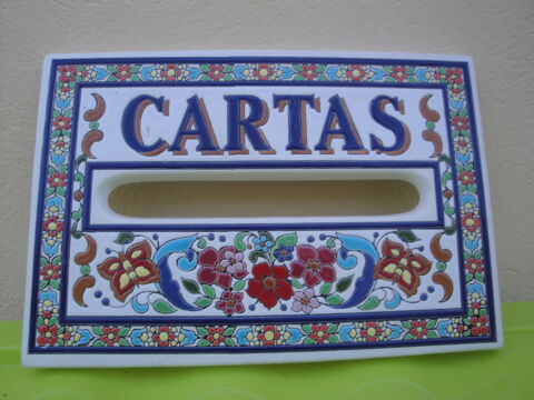 facade  de boite  aux  lettres 50 Meyzieu (69)