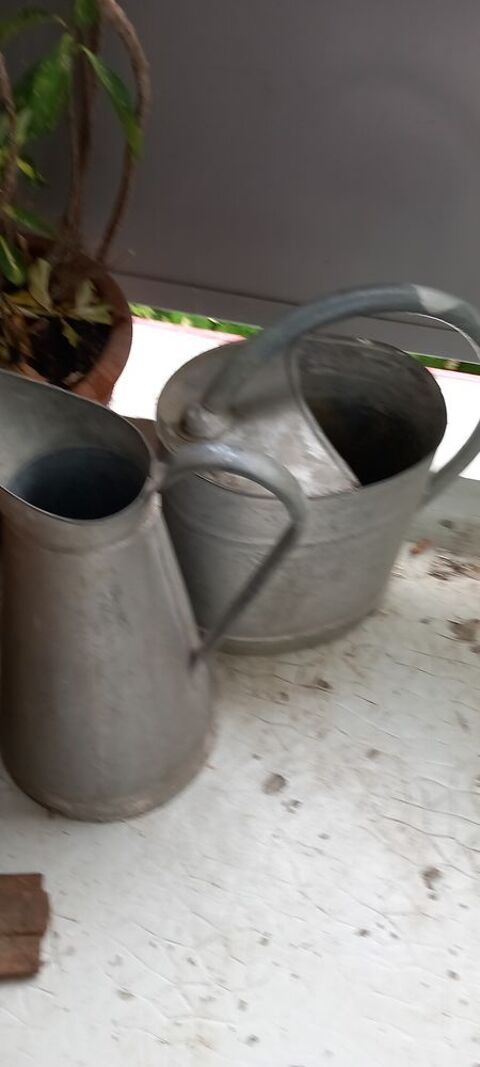 Broc et arroisoir vintage 35 Thorigny-sur-Marne (77)