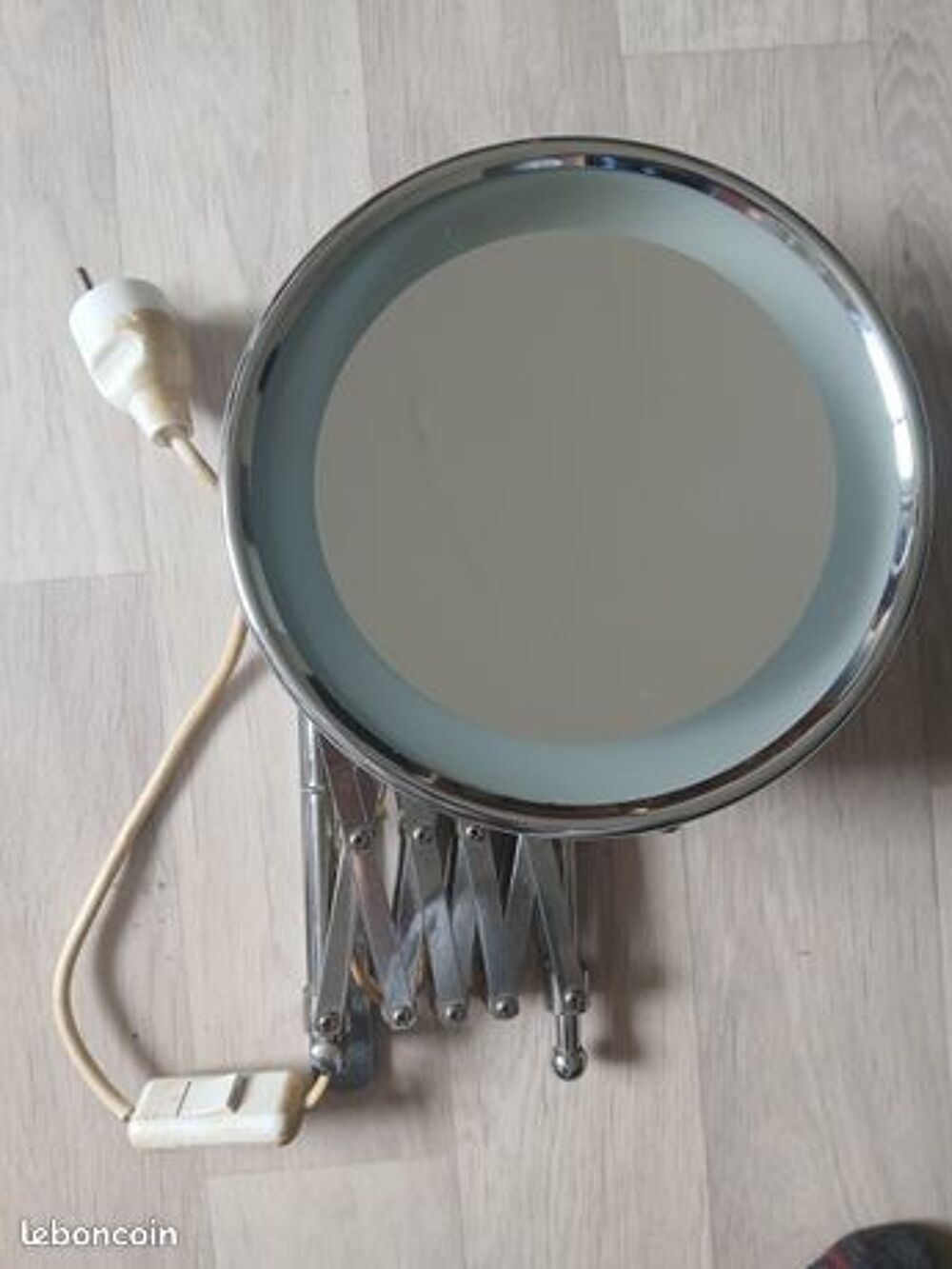 Lampe miroir loupe Décoration