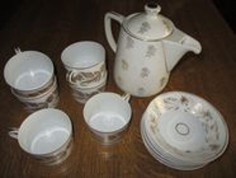 Tr�s beau service � cafe  vintage 0 M�rignies (59)