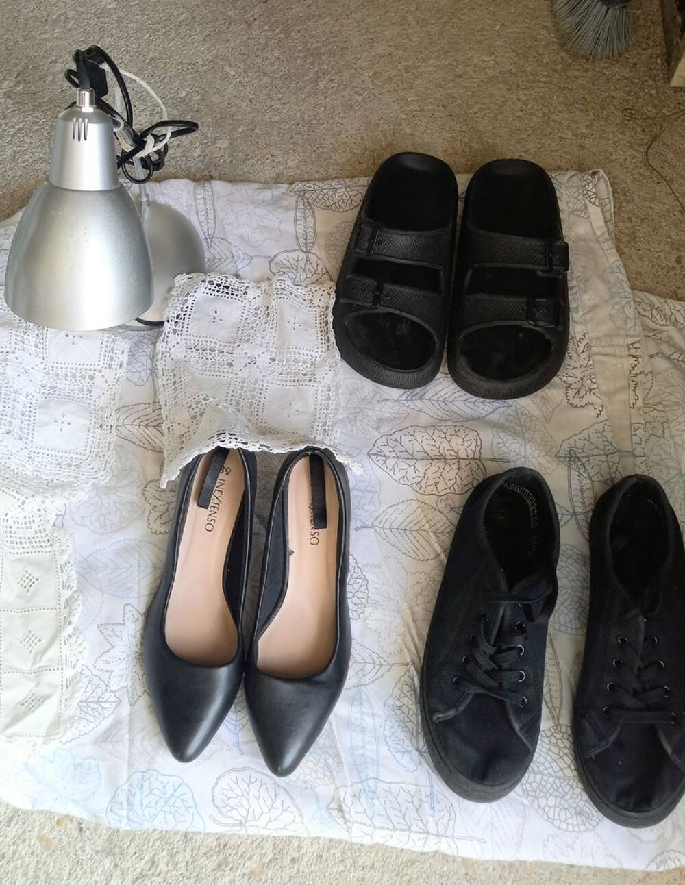 Chaussure femme &agrave; talon.39. Et baskets femme neuf. Pointure Chaussures