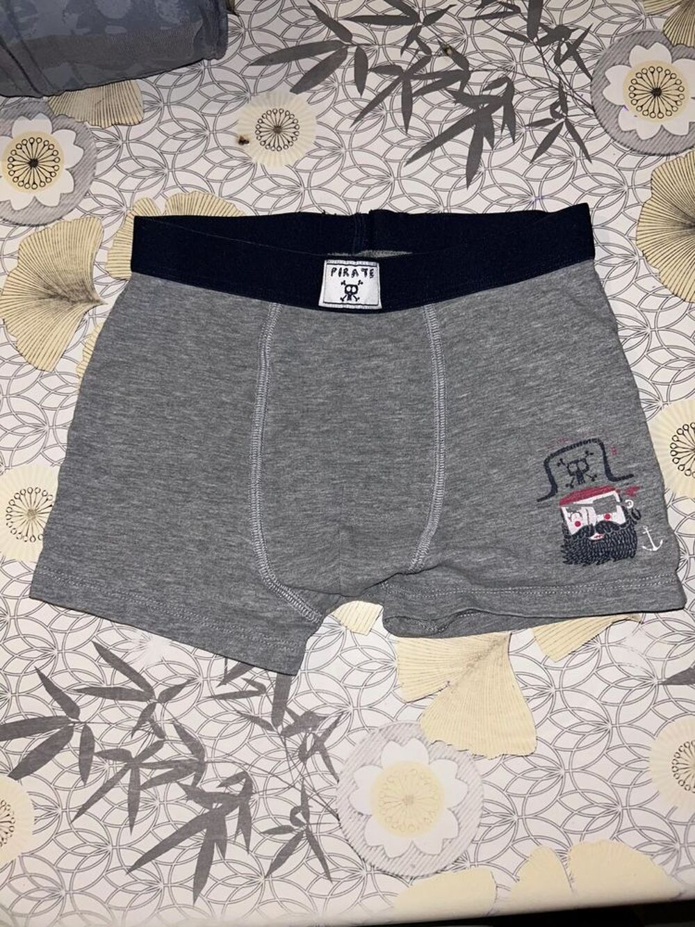 Lot v&ecirc;tements gar&ccedil;on 8 ans Vtements enfants