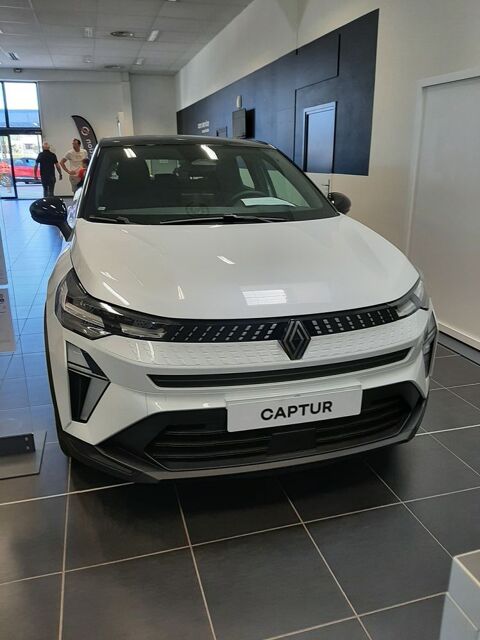 Renault Captur Renault captur &eacute;volution full e-tech145 2025 occasion La Seyne-sur-Mer 83500