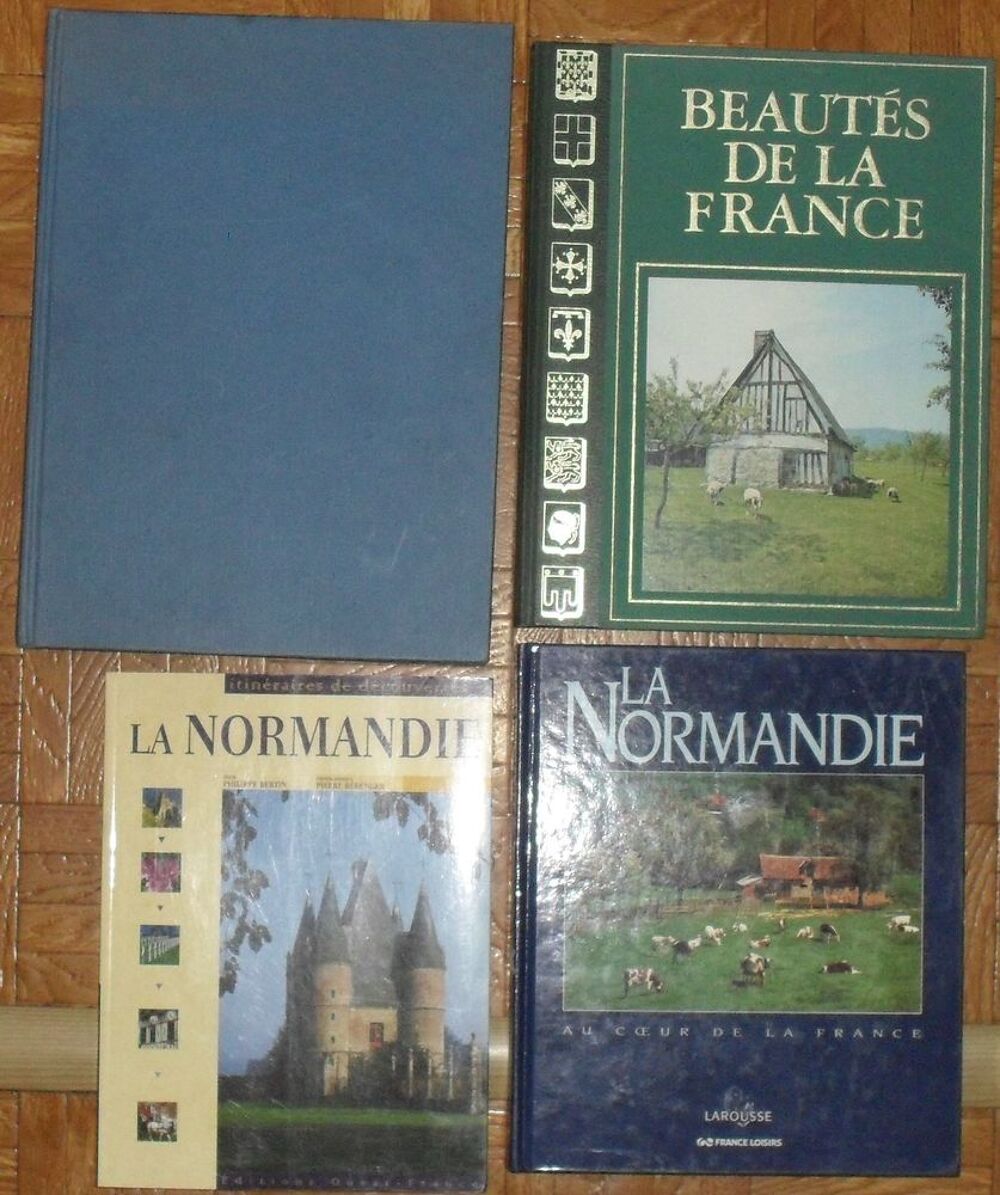 Lot de 4 livres sur la NORMANDIE en tr&egrave;s bon &eacute;tat. Livres et BD