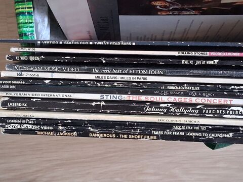 lecteur de laser disques vid�o et CD
avec 60 vid�o disques 250 Les Sables-d'Olonne (85)