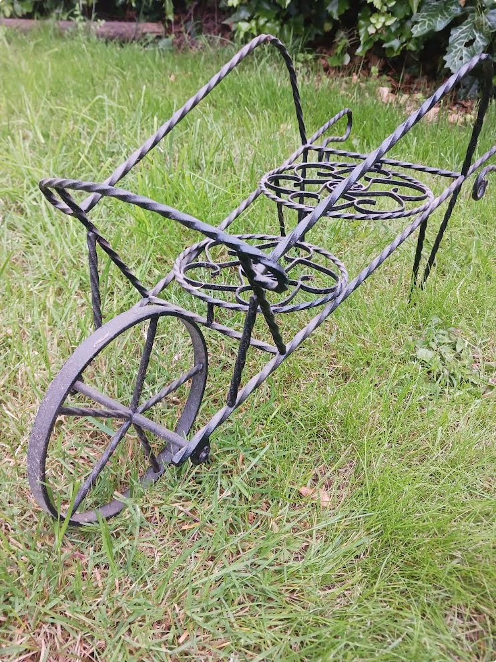 porte plante en forg&eacute; Décoration