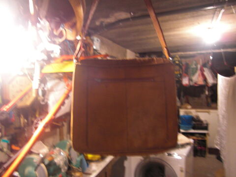 sacoche en cuir 17 Ambert (63)