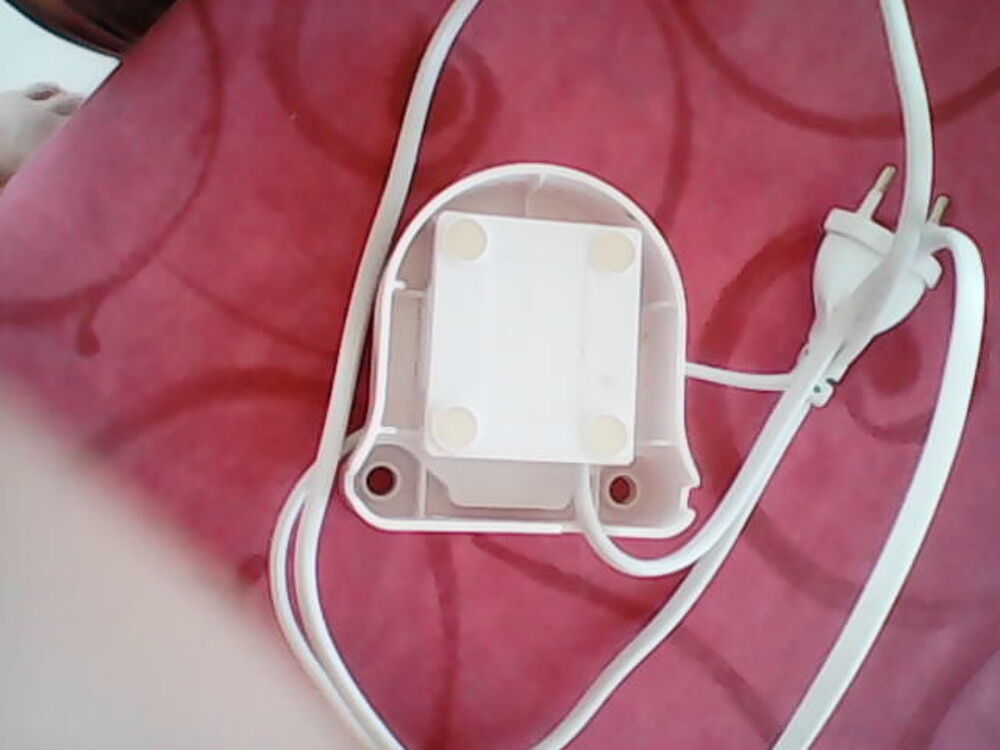 Chargeur pour hydropulseur Electroménager