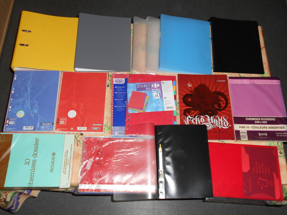 Lot de fournitures scolaire Matériel informatique