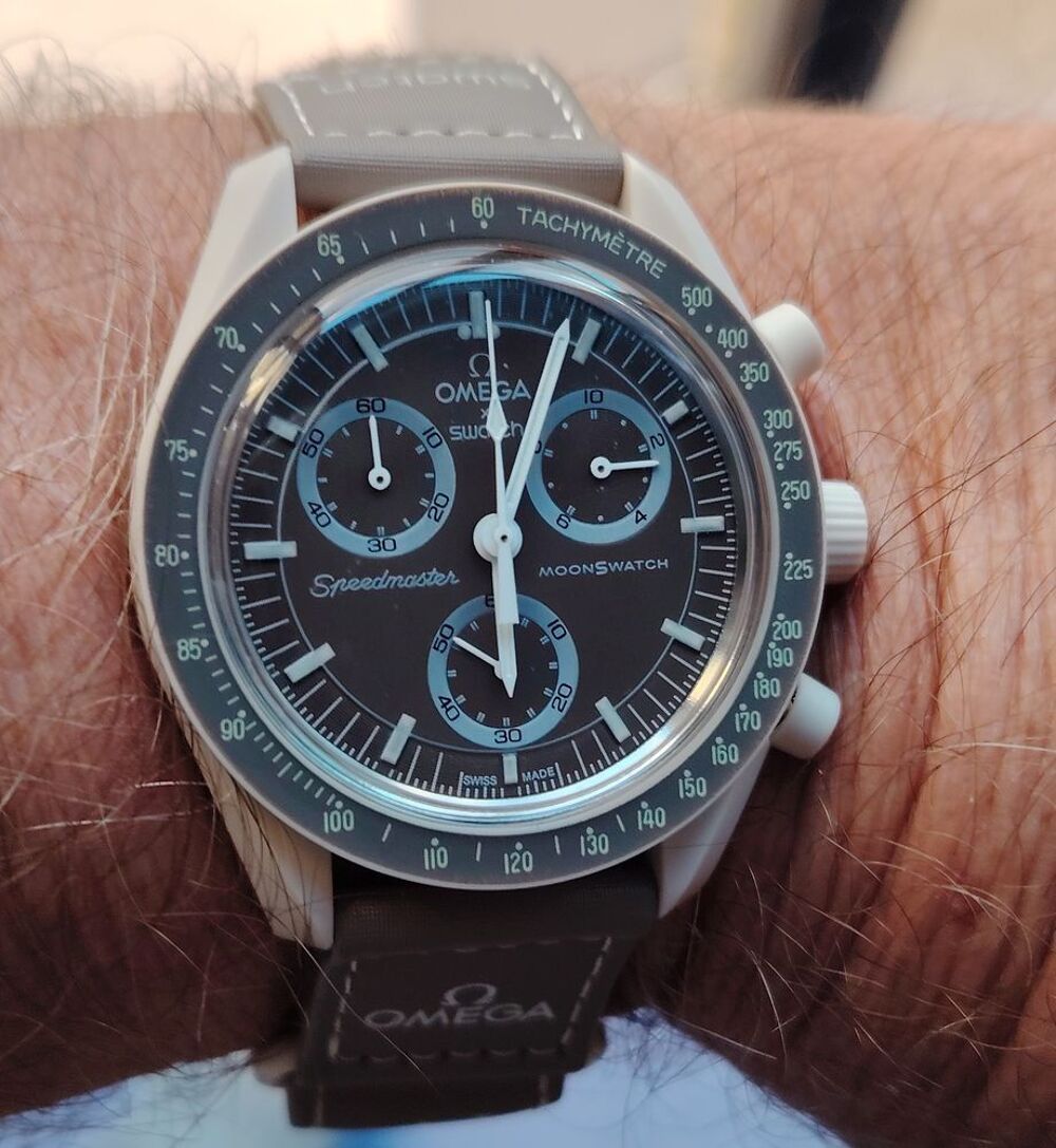 Montre Omega Swatch D&eacute;sert Bijoux et montres