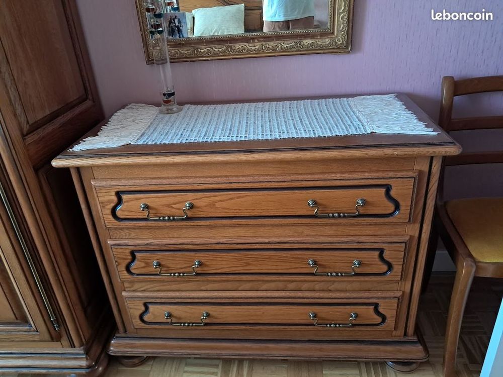 Chambre &agrave; coucher. Meubles