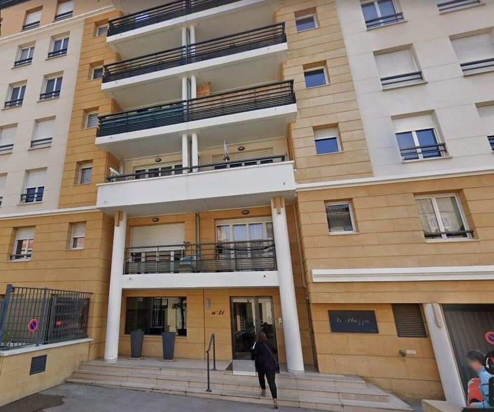 Location Appartement APPARTEMENT T3 MEUBLE Marseille 8
