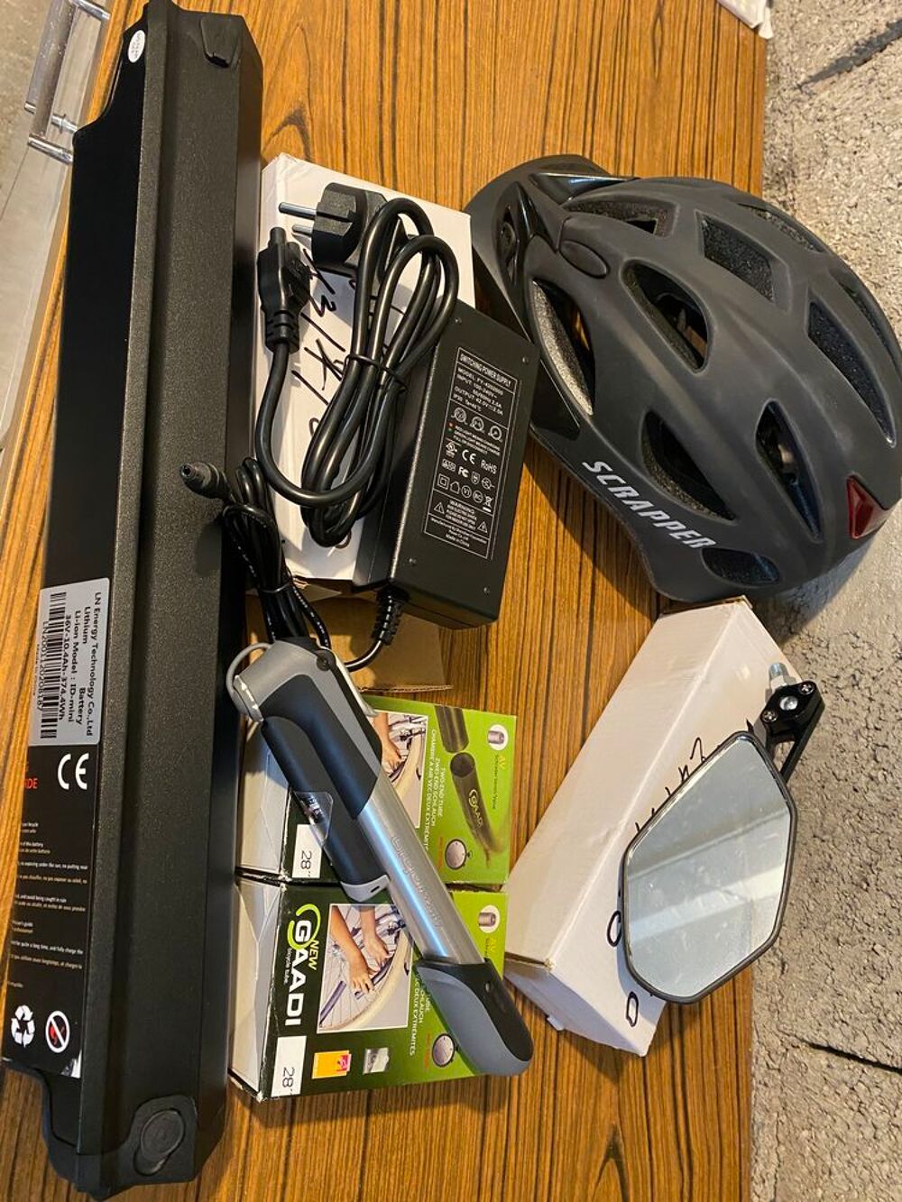 v&eacute;lo &eacute;lectrique femme V�los