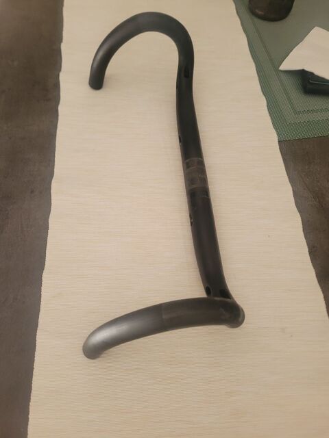 CINTRE CARBONE ROND
40 Vitr� (35)