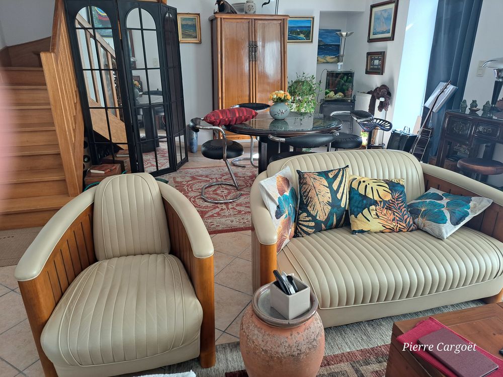 fauteuil vintage "cano&euml; " cuir et bois Meubles