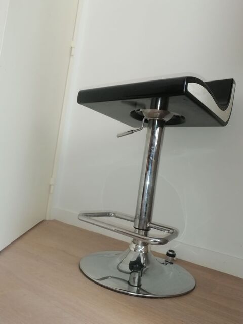 Tabourets de bar noirs laqus 60 Issoudun (36)