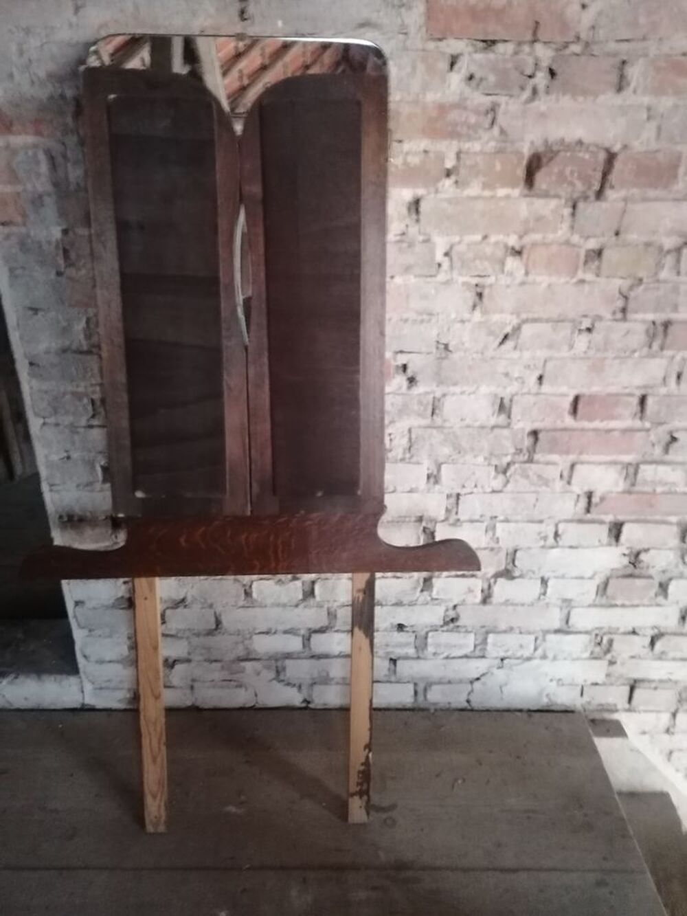 Grand miroir ancien de style art d&eacute;co mont&eacute; sur tr&eacute;teau bois Meubles