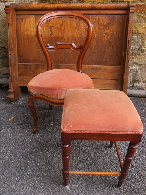 Chaise ancienne tapiss�e + tabouret repose pied 45 Parent (63)