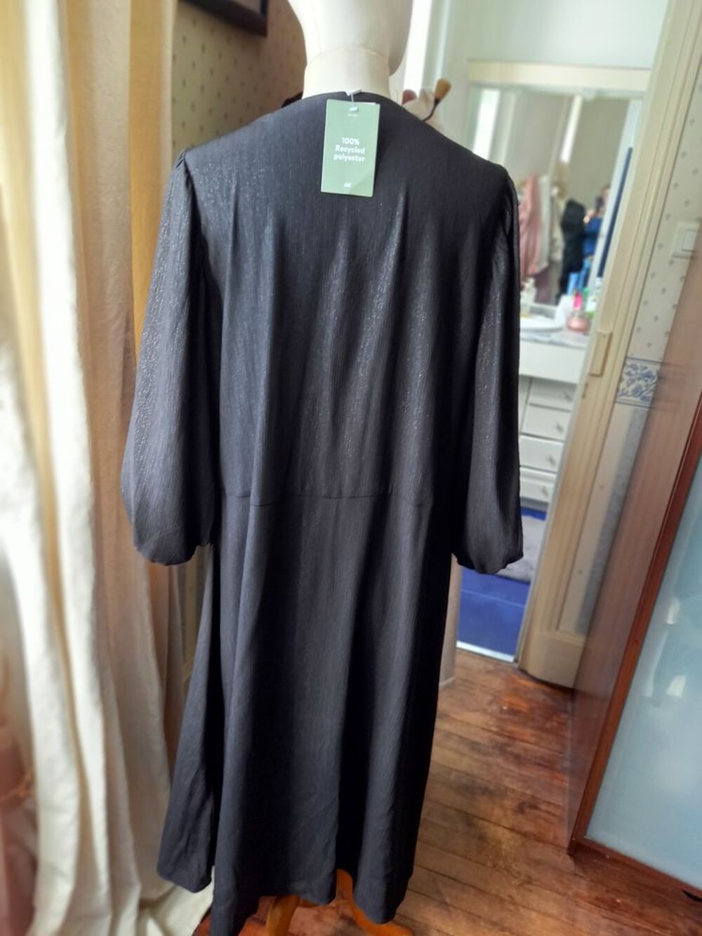 Robe noire neuve H&amp;M T.M Vêtements