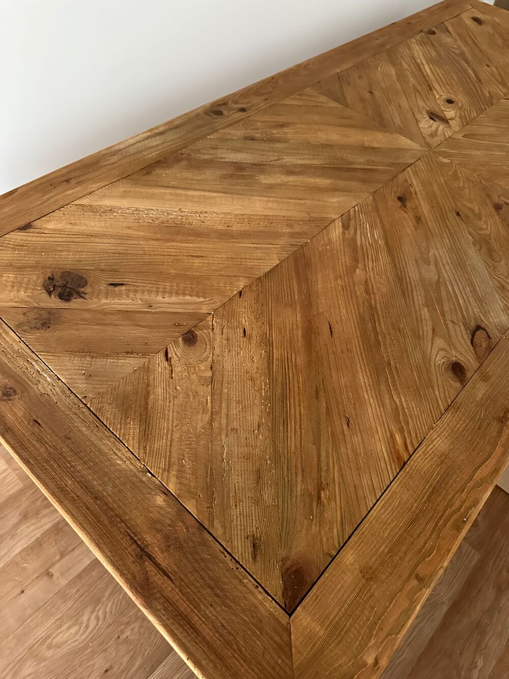 Table &agrave; manger en bois Meubles