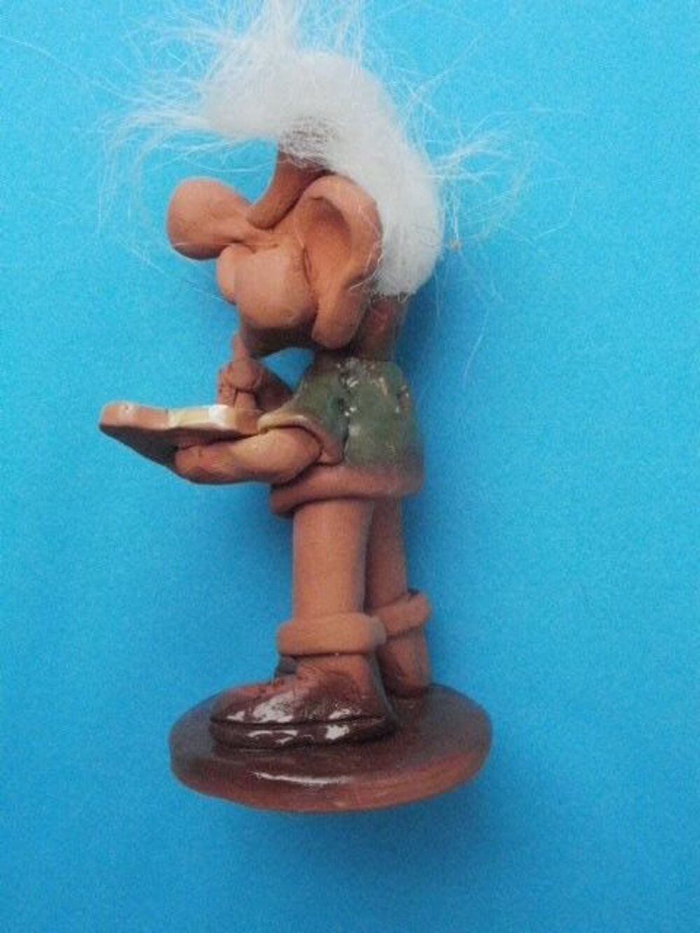 Personnage rigolo, peintre,sculpture en terre cuite Décoration