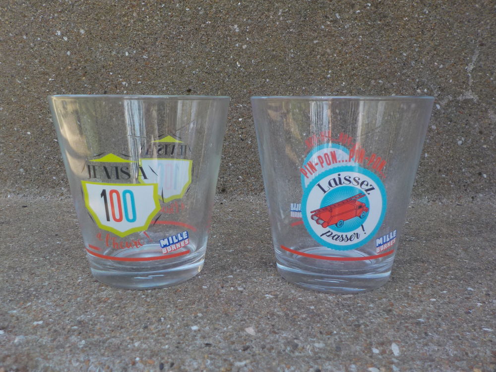LOT DE 2 VERRES PUBLICITAIRES MILLE BORNES
Cuisine
