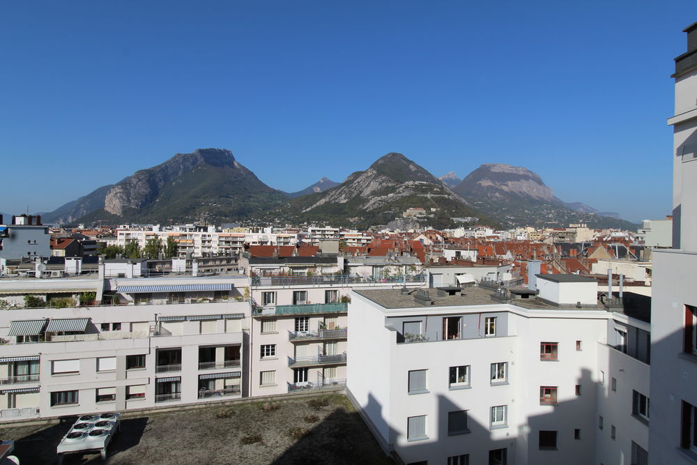 Location Appartement T2 MEUBLE CHAUFFAGE COMPRIS Grenoble