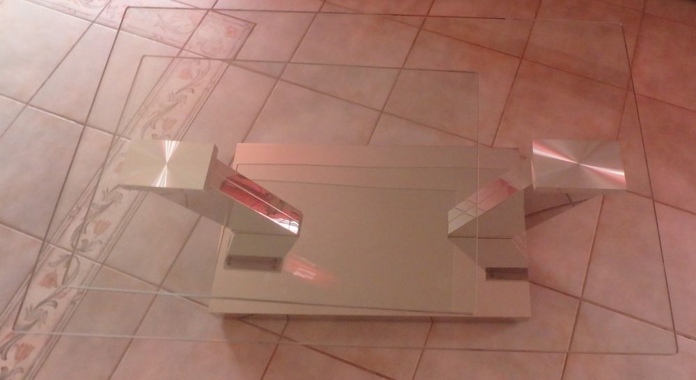 Table basse en verre pied en acier comme neuve Jardin