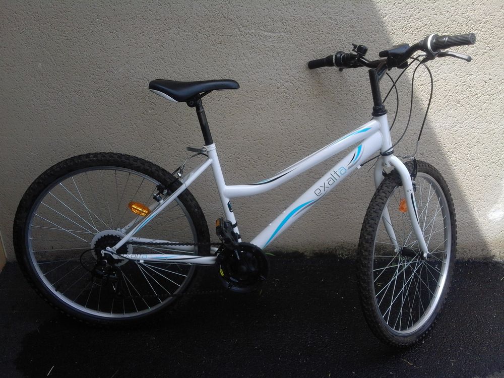 Achetez velo quasi neuf quasi neuf annonce vente Onet le