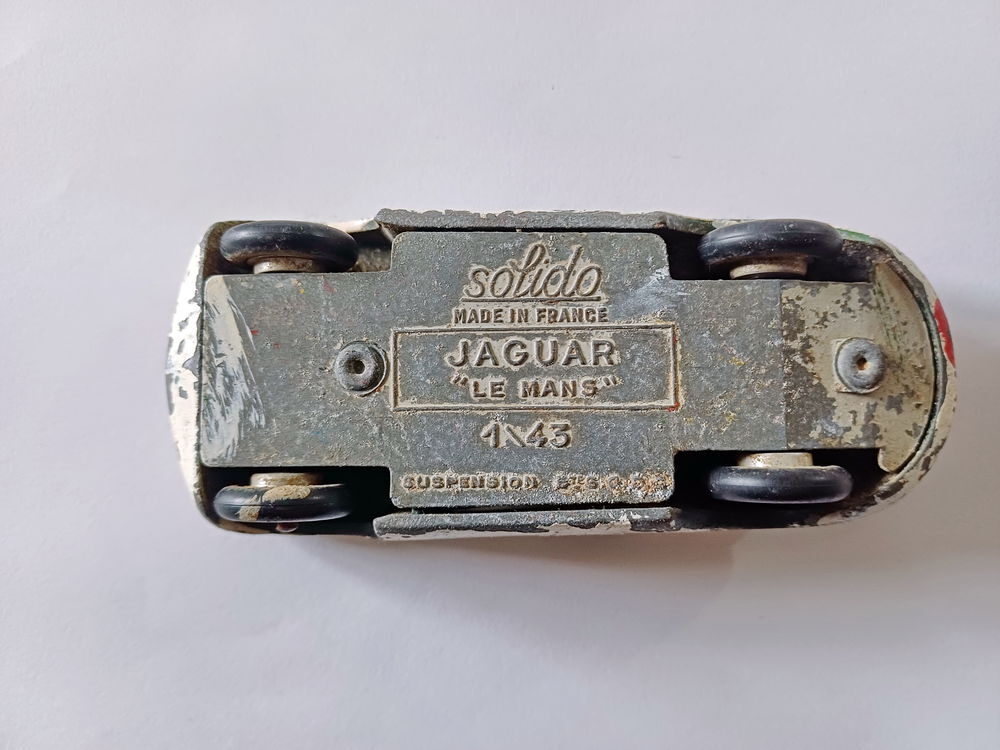 JAGUAR LE MANS 1/43 solido VINTAGE 