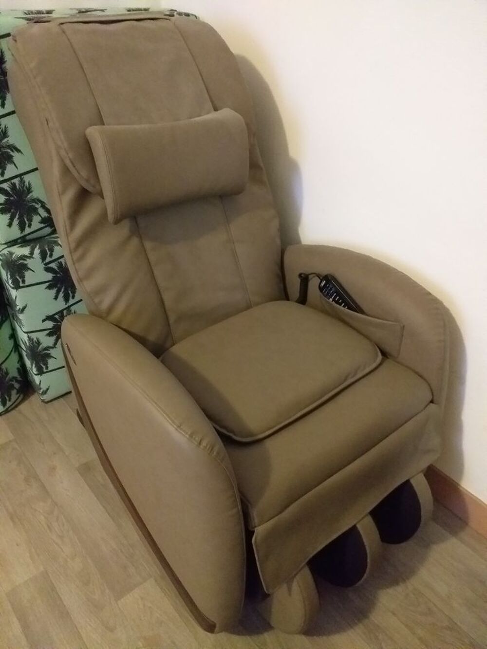 FAUTEUIL MASSANT CHAUFFANT ETAT NEUF TRES PEU SERVIT Meubles