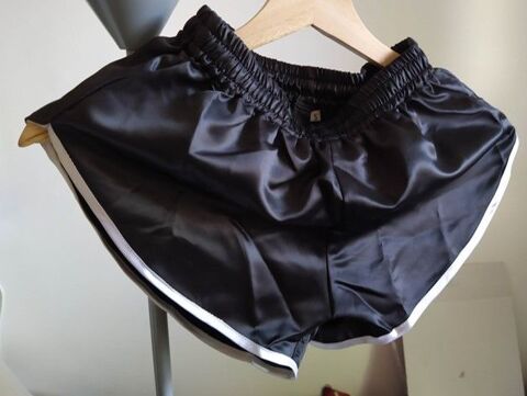Short Nylon Satin Noir/blanc Vintage taille L 48 28 Lyon 3 (69)