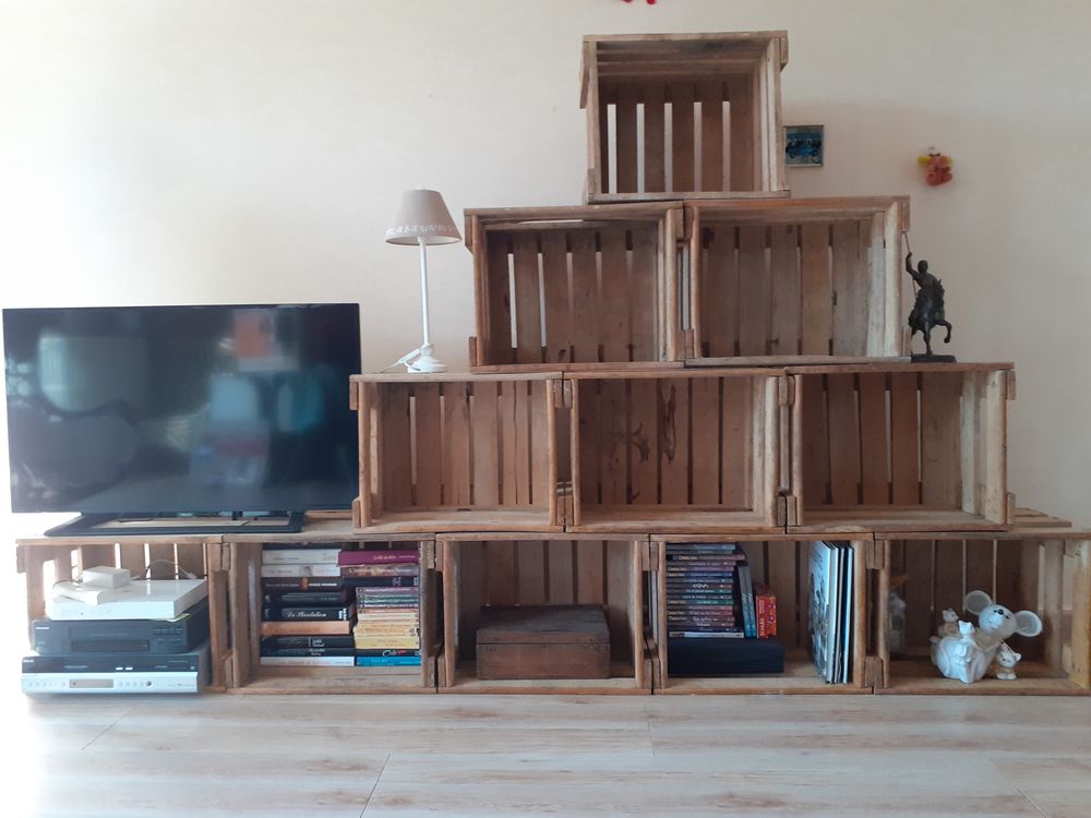 Caisse en bois pour d&eacute;co ou autre. Décoration
