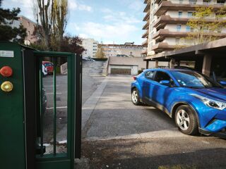  Parking / Garage � louer 10 m�