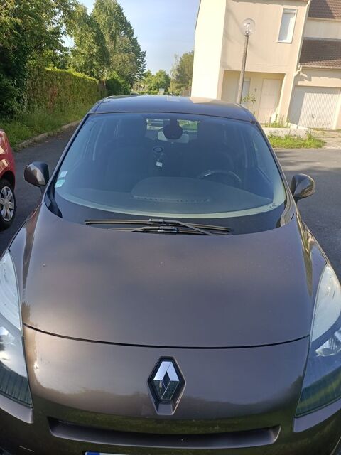 Renault Grand Scénic III dCi 110 FAP eco2 Alyum Euro 5 7 pl 2010 occasion Chelles 77500