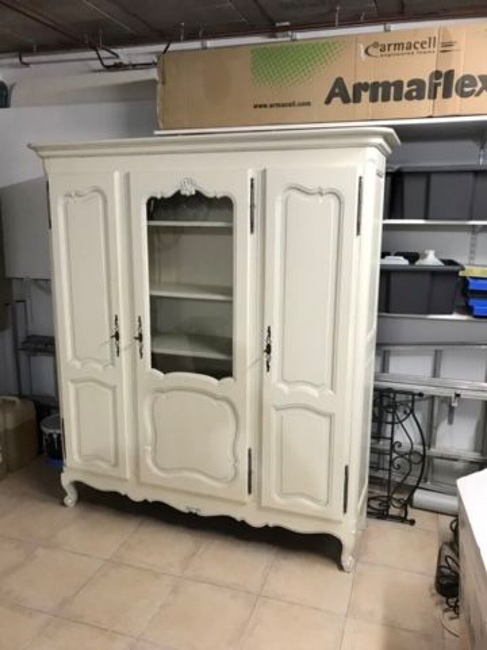BELLE ARMOIRE BLANCHE VITREE BON ETAT Meubles
