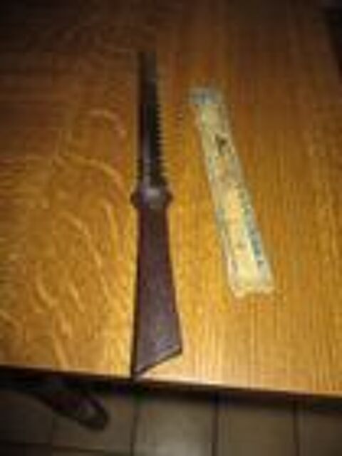 Couteau manuel a viande vintage avec son emballage origine 25 M�rignies (59)