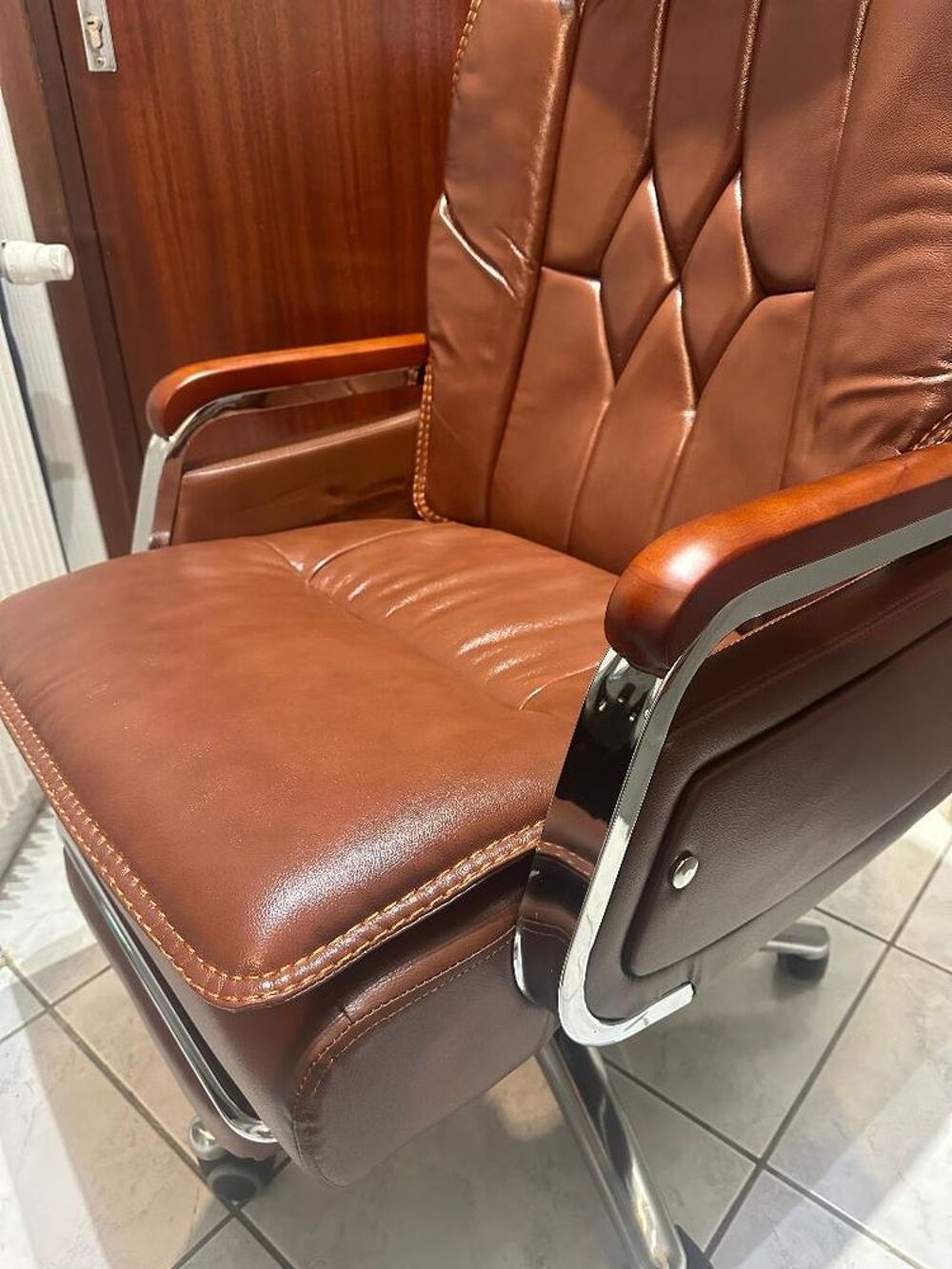 Fauteuil de direction en cuir v&eacute;ritable Meubles