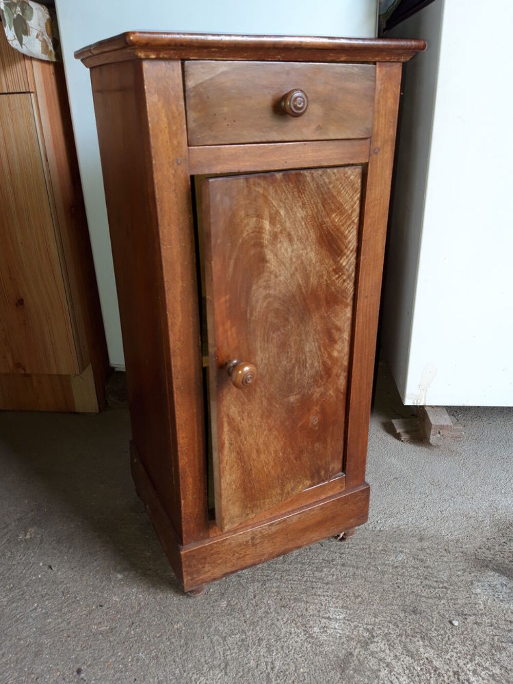 2 TABLES DE CHEVET
Meubles