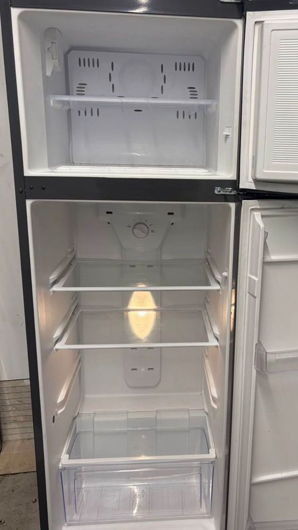 frigo cong&eacute;lateur 145 53 54 Proline comme neuf excellent &eacute;tat livraison et installation assur&eacute;e Electroménager