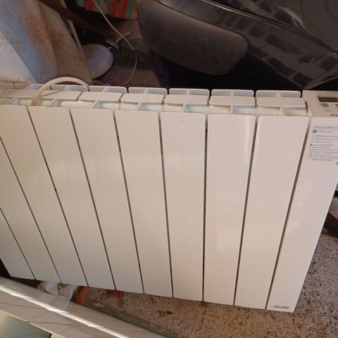 4 radiateurs �lectriques 330 Beautiran (33)
