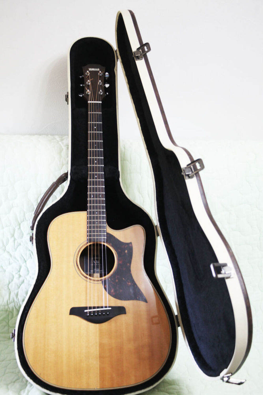 guitare electroacoustique Yamaha Instruments de musique
