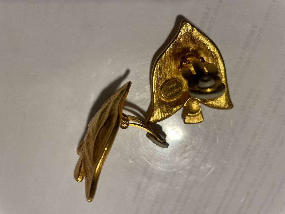 BO Clip dor&eacute;e mat, pointe de fl&egrave;che LANVIN Bijoux et montres
