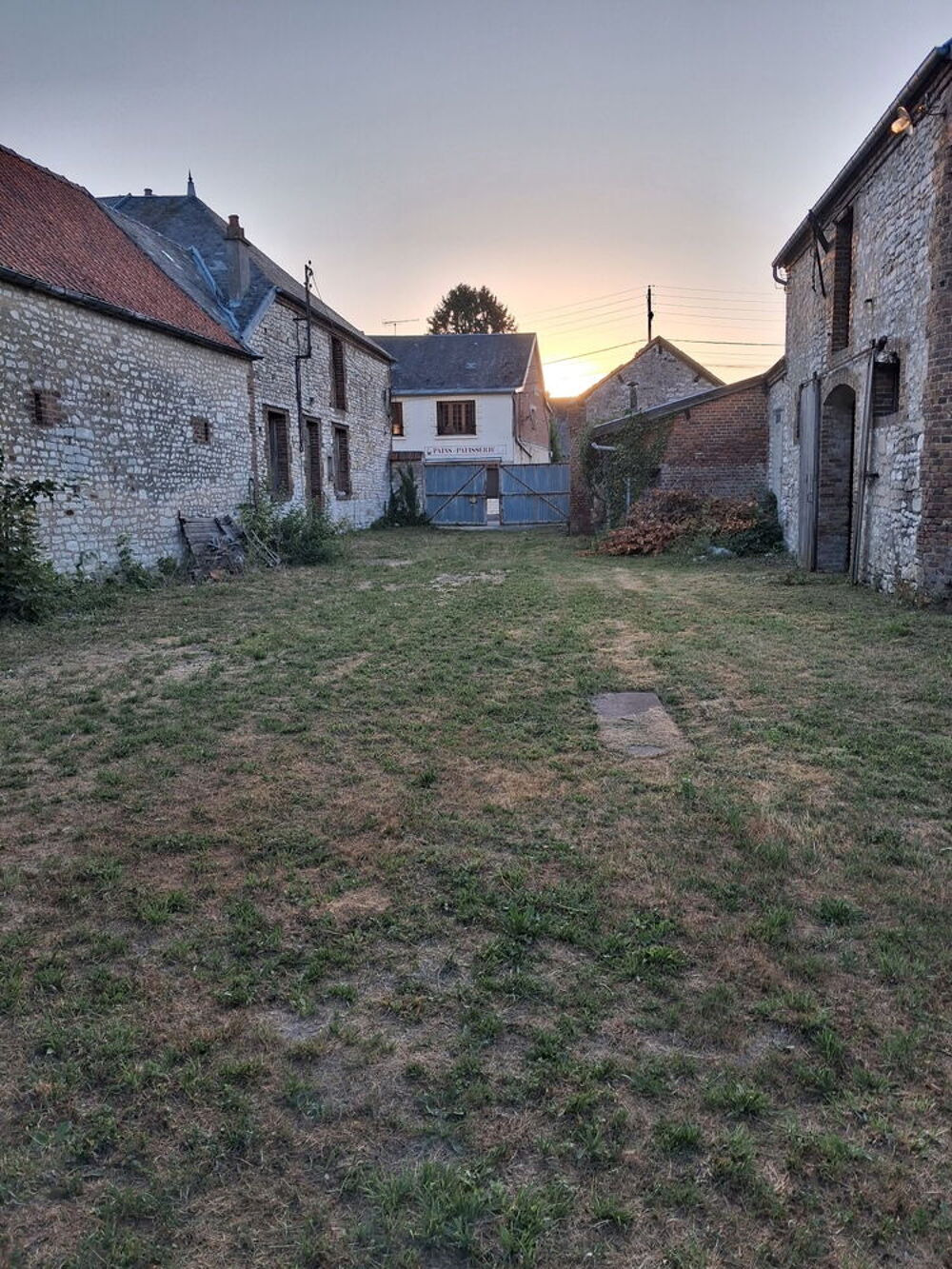 Vente Ferme Corps de ferme à rénover sur 1100m2 Sissonne