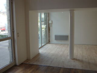  Atelier à louer 3/4 pièces 85 m² Angoulême