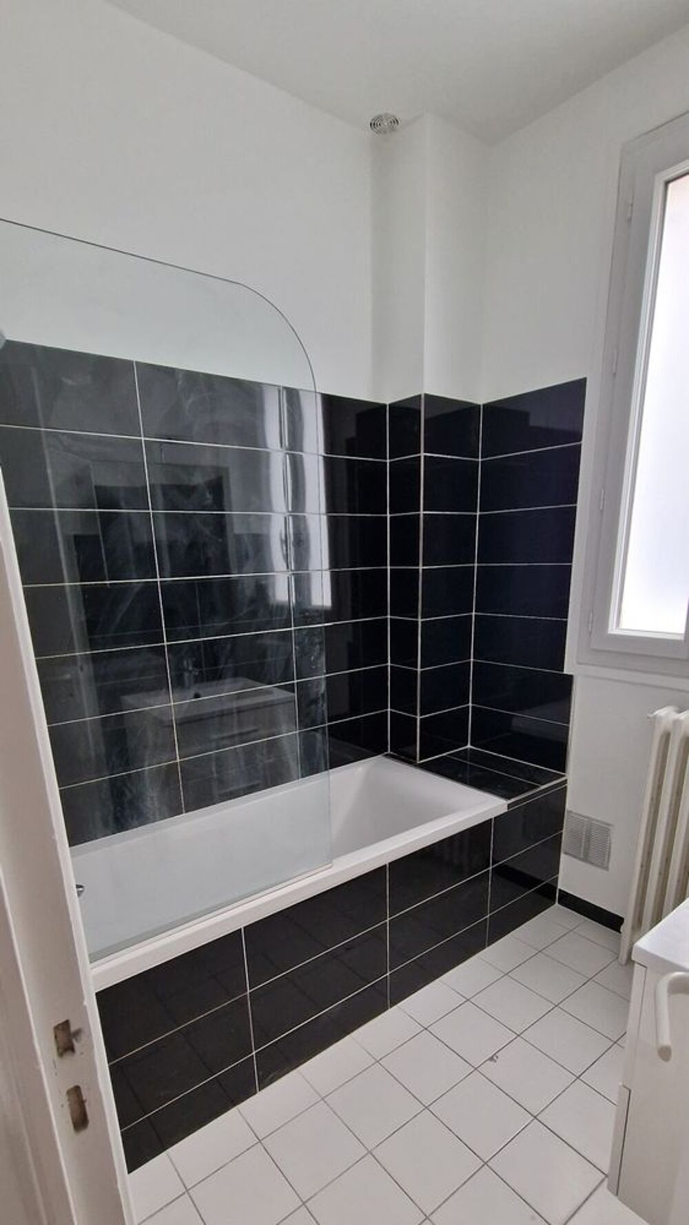Location Appartement 3 PIECES CONVENTION PORTE DE VERSAILLES Paris 15