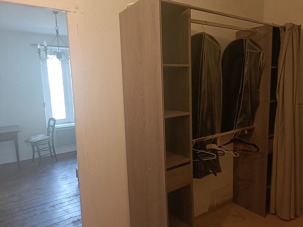 Location Appartement T2 MEUBLE A 7 MINUTES A PIED DU CENTRE DE CREST Crest